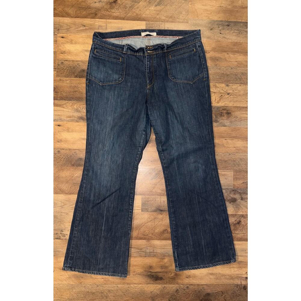 Old Navy women’s classic rise bootcut blue jeans - Picture 11 of 16